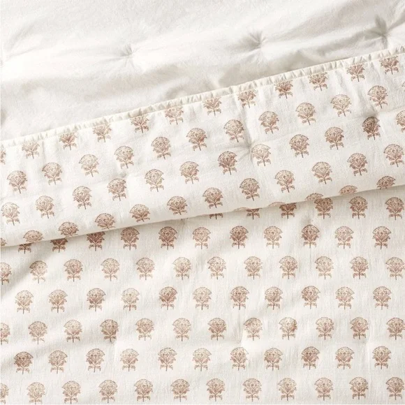 Studio McGee F/Q Lofty Slub Woodblock Floral Print Quilt Off White/ Mauve - Picture 3 of 12